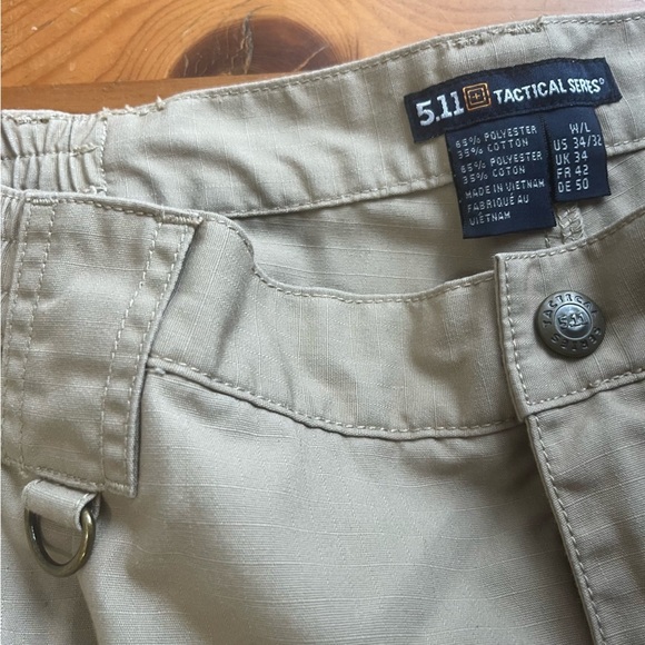 5.11 Tactical Men’s Ivory Color Tactical Cargo Pants New Without Tags Size 34x32 - Picture 3 of 7